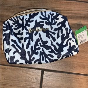 Cosmetic bag